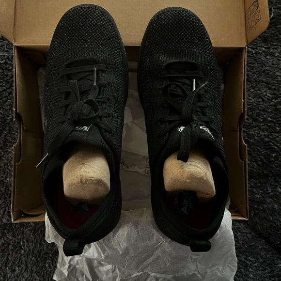 Sketchers work shoe - Picture 4 of 6